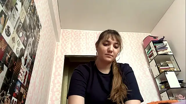 JanineThielman online show from June 16, 2026, 10:04 am