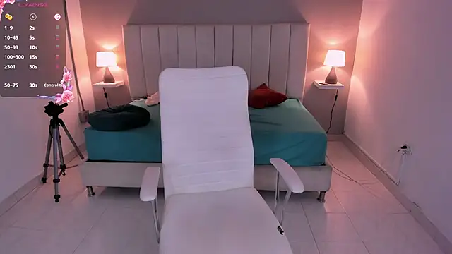 milkk  online show from April 13, 2026, 11:53 pm