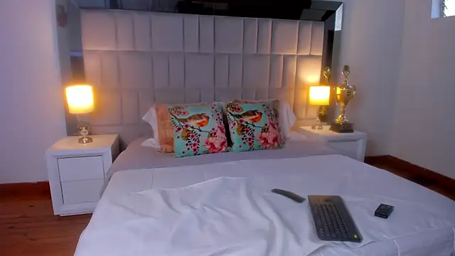 Tiffanyy Lam online show from March 2, 2026, 10:06 pm