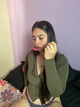 I Valentina online show from March 28, 2026, 7:48 pm