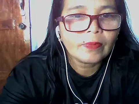 Flowerblossom123 online show from April 16, 2026, 5:30 am