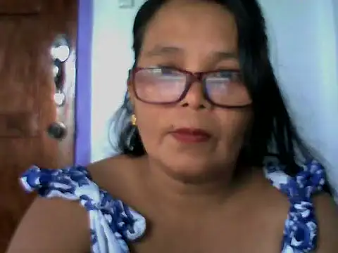 Flowerblossom123 online show from May 11, 2026, 8:05 am