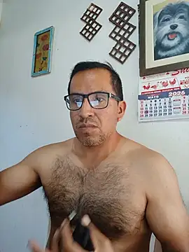 Snapshot of DIEGOLUIS2026 chatting on June 11, 2026, 8:17 pm DIEGOLUIS2026 online show from June 11, 2026, 8:17 pm