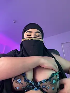 Yasmin cute online show from May 12, 2026, 1:06 pm