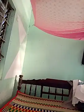 Snapshot of hungdecu chatting on February 23, 2026, 8:04 am hungdecu online show from February 23, 2026, 8:04 am