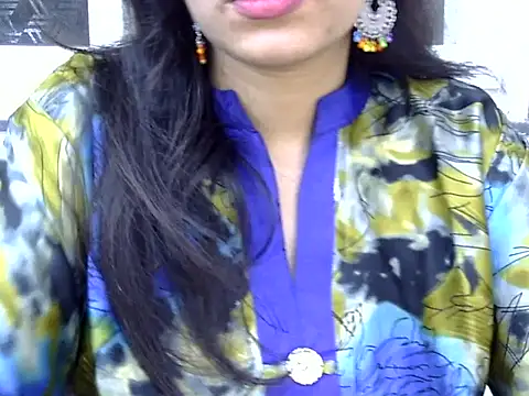 Neha Sharma2 online show from March 25, 2026, 2:27 pm