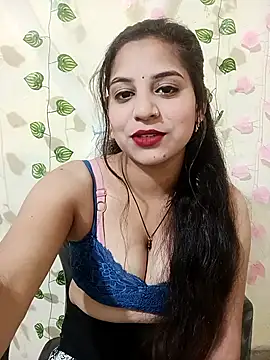 Snapshot of lovely-girl99 chatting on February 27, 2026, 5:29 am lovely-girl99 online show from February 27, 2026, 5:29 am