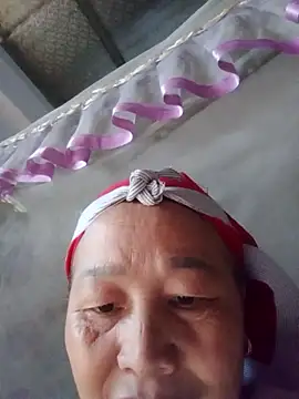 heesuu11 online show from March 12, 2026, 4:51 am