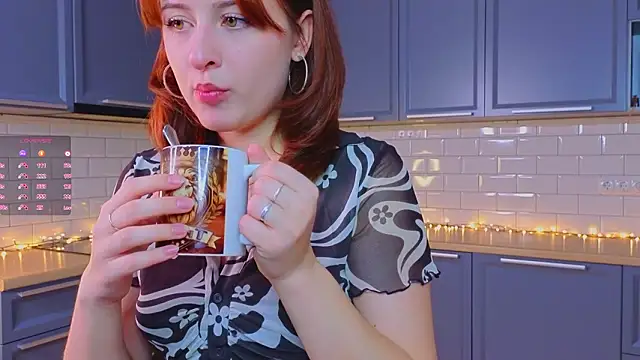 LolaCrazy  online show from February 28, 2026, 3:44 pm