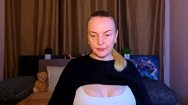 Snapshot of Bella_soulmate chatting on June 23, 2026, 5:27 am Bella soulmate online show from June 23, 2026, 5:27 am