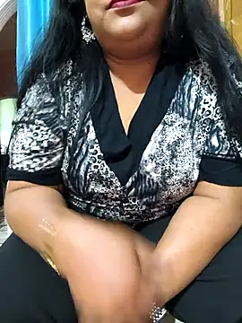 Moonae online show from March 29, 2026, 11:34 am