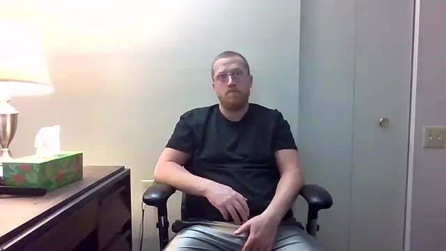 tytheexhibionist online show from April 29, 2026, 1:43 am