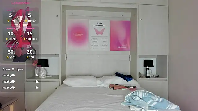 Oshun 444 online show from March 25, 2026, 12:15 pm