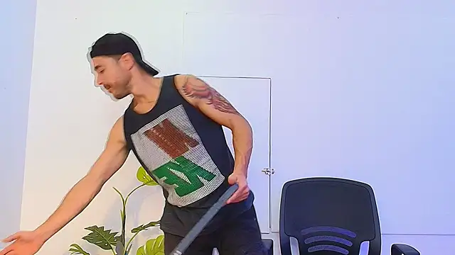 Adams Sanz online show from April 3, 2026, 7:20 pm