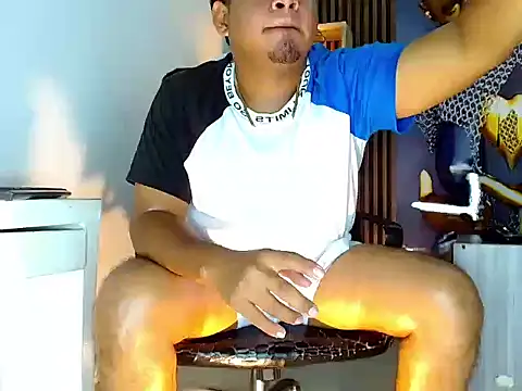 Snapshot of jacobxhott chatting on March 1, 2026, 3:39 am jacobxhott online show from March 1, 2026, 3:39 am