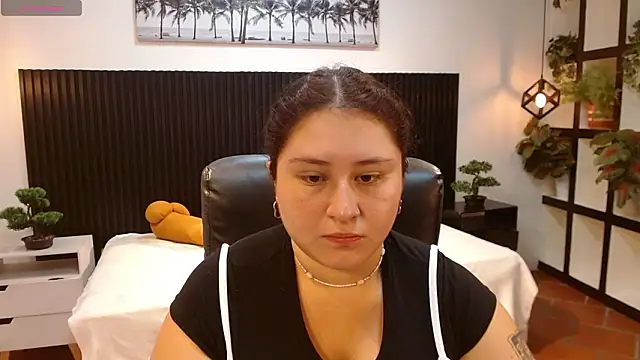 Snapshot of sienna_cavalli chatting on February 24, 2026, 12:50 pm sienna cavalli online show from February 24, 2026, 12:50 pm