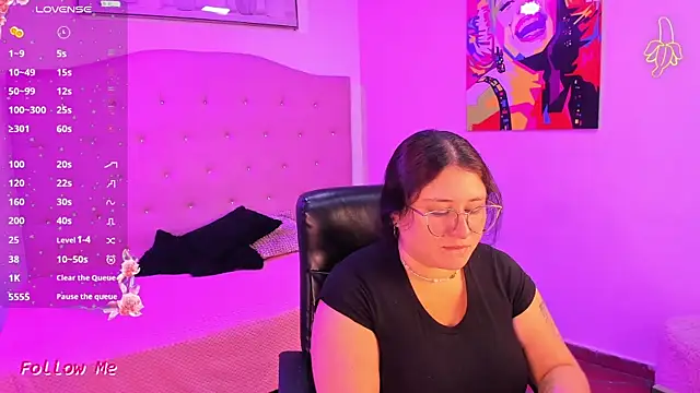 sienna cavalli online show from April 8, 2026, 12:50 pm