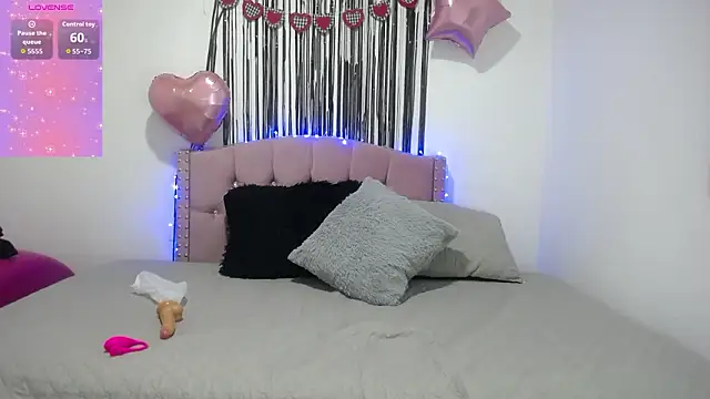 Snapshot of samantha_pym chatting on February 26, 2026, 7:14 pm samantha pym online show from February 26, 2026, 7:14 pm