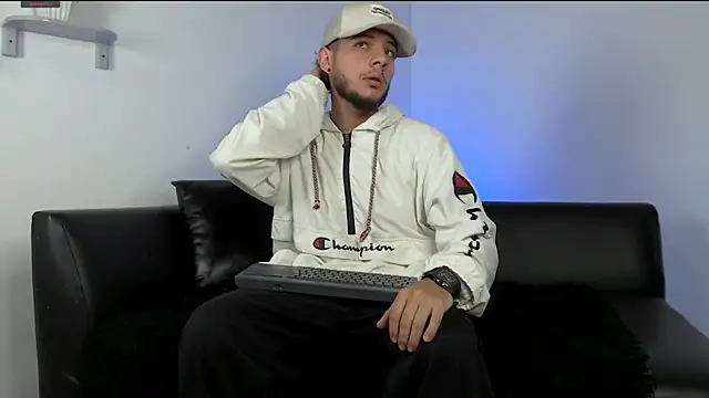 luxesmith online show from March 3, 2026, 12:06 am