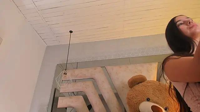 AuroraFlowers online show from March 20, 2026, 7:26 pm