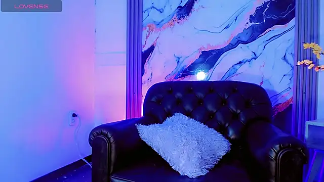 Emma Boms online show from March 30, 2026, 3:30 am