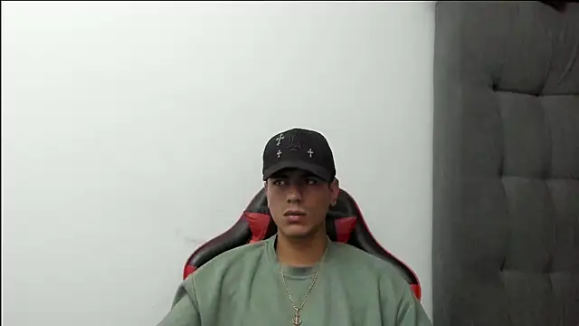 Snapshot of newblood-04 chatting on March 1, 2026, 1:38 am newblood-04 online show from March 1, 2026, 1:38 am