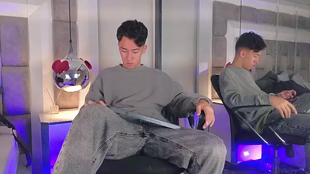 Austin Reedss online show from April 9, 2026, 2:01 pm