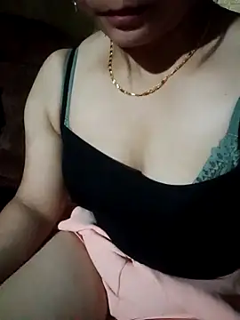 Snapshot of mami-rubi chatting on February 26, 2026, 2:06 pm mami-rubi online show from February 26, 2026, 2:06 pm