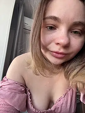 Caboniahoney online show from February 26, 2026, 8:36 am