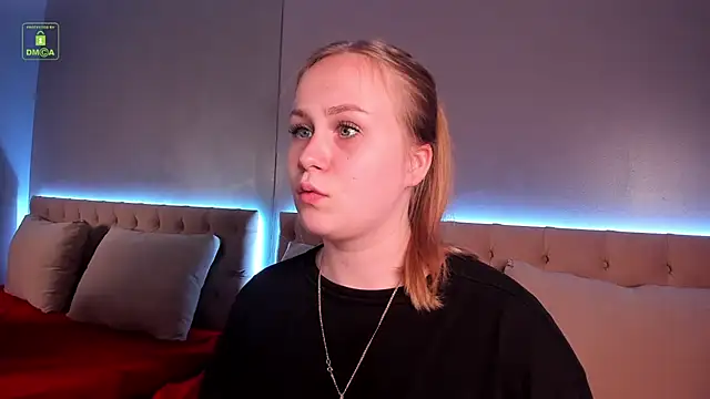 stacy moorex online show from July 1, 2026, 8:31 pm