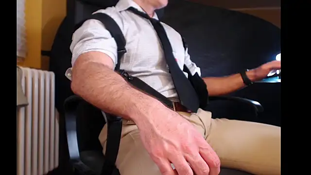 Snapshot of Coach_85 chatting on February 25, 2026, 6:08 pm Coach 85 online show from February 25, 2026, 6:08 pm