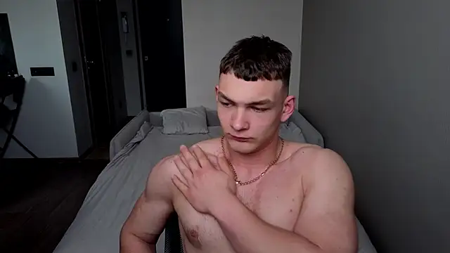 sweet boyss  online show from May 14, 2026, 7:16 am