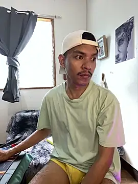 asian darlingcummersxXx online show from April 24, 2026, 1:40 am