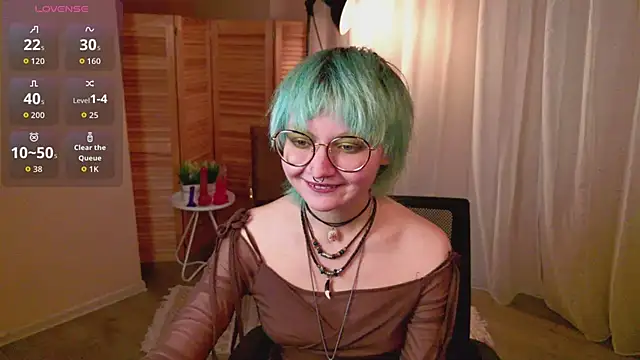 Snapshot of powderofgun chatting on April 28, 2026, 8:35 pm powderofgun online show from April 28, 2026, 8:35 pm