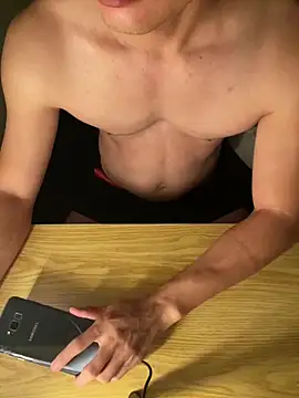 ccchuan29 online show from April 27, 2026, 1:53 pm