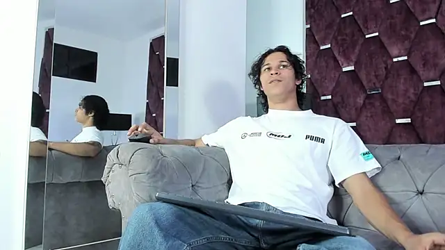 Snapshot of TonyBenedetti chatting on March 23, 2026, 8:41 pm TonyBenedetti online show from March 23, 2026, 8:41 pm