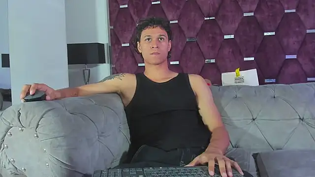 TonyBenedetti online show from June 18, 2026, 8:47 pm
