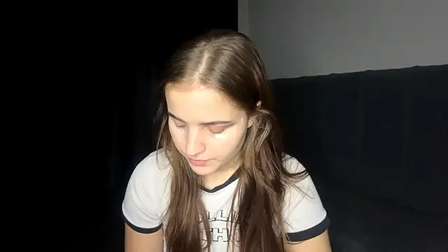 Snapshot of LowriseZiziphus chatting on February 28, 2026, 3:22 pm LowriseZiziphus online show from February 28, 2026, 3:22 pm