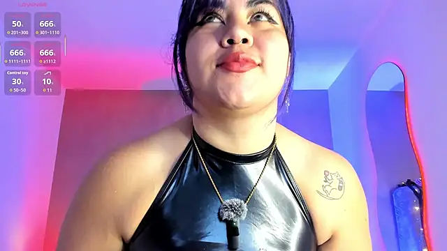 lilith velvet  online show from April 3, 2026, 2:12 pm