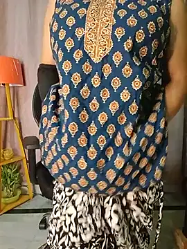 Snapshot of Kritika05 chatting on July 7, 2026, 7:06 pm Kritika05 online show from July 7, 2026, 7:06 pm