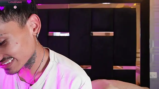 Dark Eros  online show from March 16, 2026, 7:38 pm