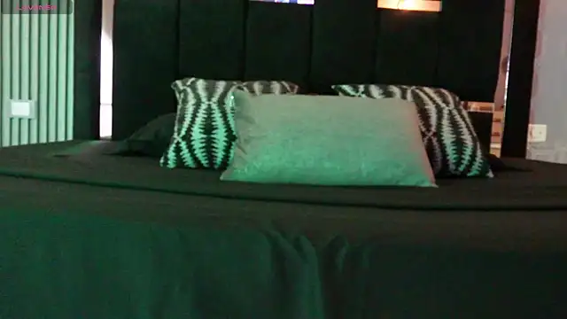 Dark Eros  online show from April 8, 2026, 3:30 am