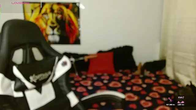 Snapshot of Divinejewel69 chatting on March 1, 2026, 11:21 am Divinejewel69 online show from March 1, 2026, 11:21 am