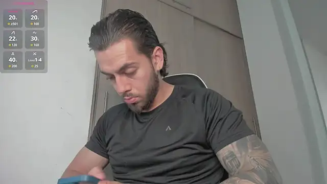 Snapshot of Axel__Blaze chatting on July 10, 2026, 1:44 pm Axel Blaze online show from July 10, 2026, 1:44 pm