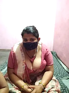gujjuhotcouple online show from March 11, 2026, 5:51 pm