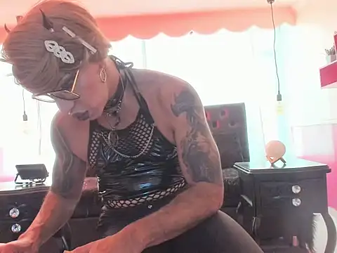 Lilith madame satan online show from March 6, 2026, 6:25 pm