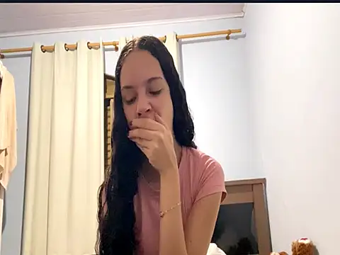 Snapshot of IvyDesirer chatting on February 28, 2026, 2:22 am IvyDesirer online show from February 28, 2026, 2:22 am