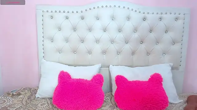 rubi millerr online show from April 16, 2026, 8:31 pm