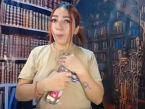 SerenaFoxx  online show from March 3, 2026, 3:35 am