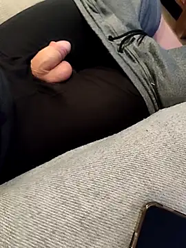 Melbourneguy101 online show from February 27, 2026, 12:11 am